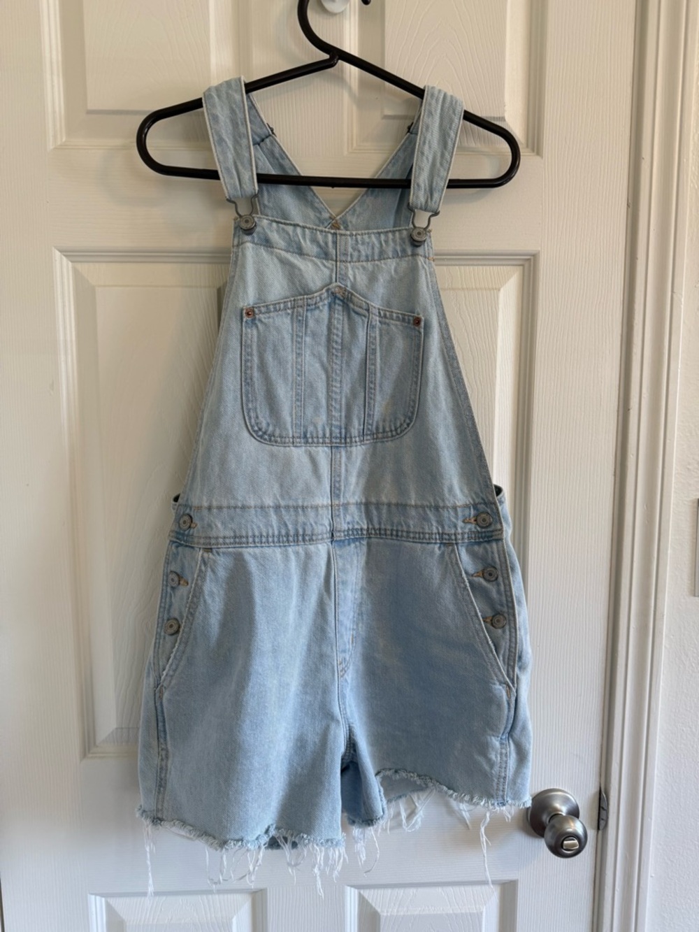 Light Wash Denim Short Cut-off Overalls - Old Navy, size M